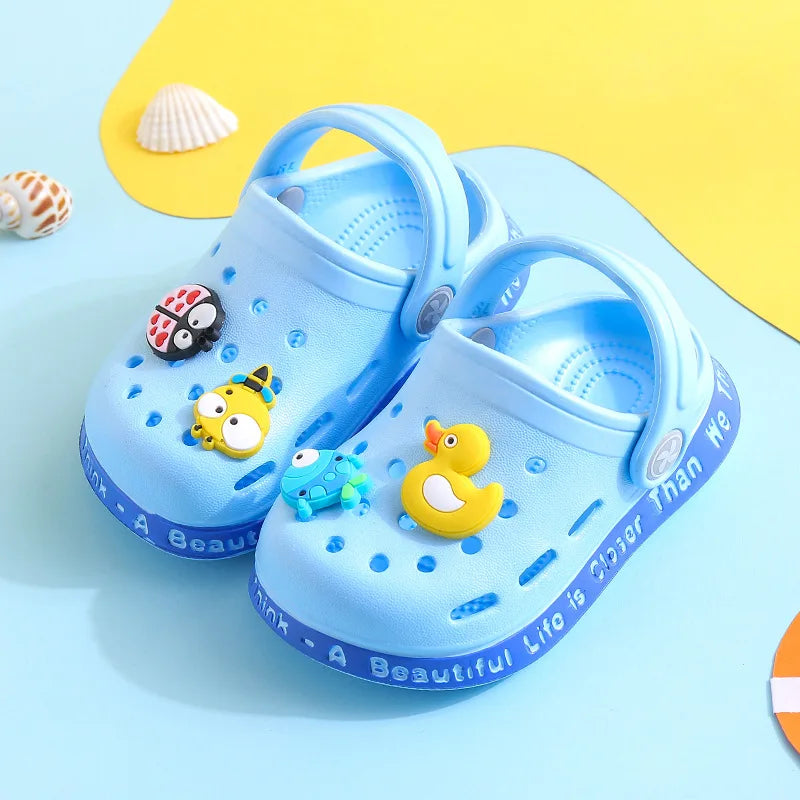 Stylish Waterproof Jelly‑Style Clogs for Kids – Lightweight, Easy‑On Summer Shoes (1 – 6 Years)