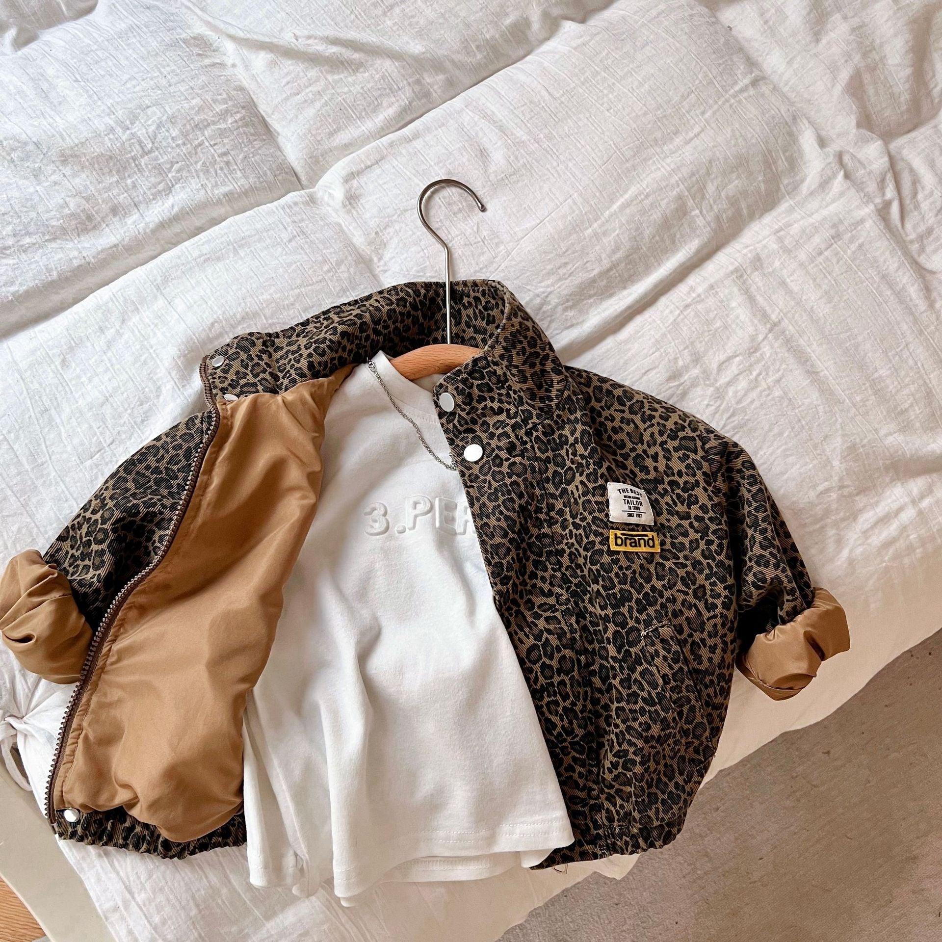 Kids’ Casual Leopard Print Jacket – Trendy, Comfortable, and Durable Outerwear for Active Children (1-8 years)