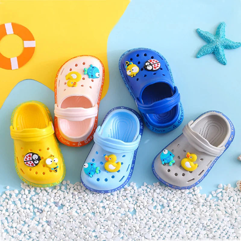 Stylish Waterproof Jelly‑Style Clogs for Kids – Lightweight, Easy‑On Summer Shoes (1 – 6 Years)