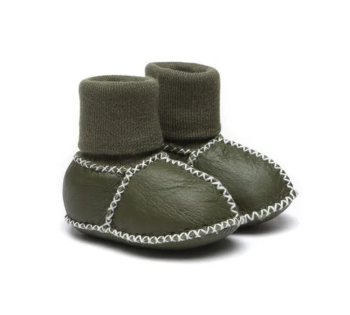 Mini Baby Booties – Warm, Cozy & Stylish Newborn Shoes for Winter Comfort (1month - 1year)